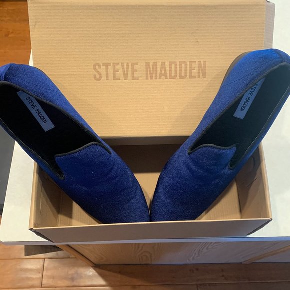 Steve Madden Other - Steve Madden Blue Velvet Shoes (Size 13)